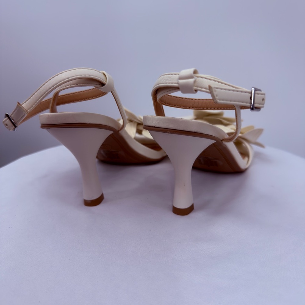 A New Day Ivory Floral Heels Size 6 Ankle Strap Dress Sandals - Picture 4 of 7